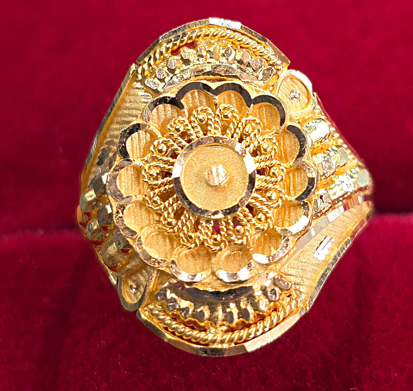GOLD PLATED RING FOR WOMEN